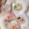 Pins Tomodachi